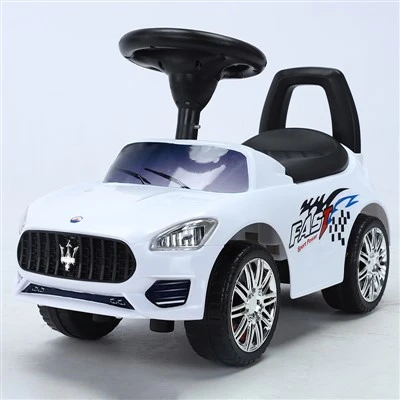 Passeio de bebê no carro com